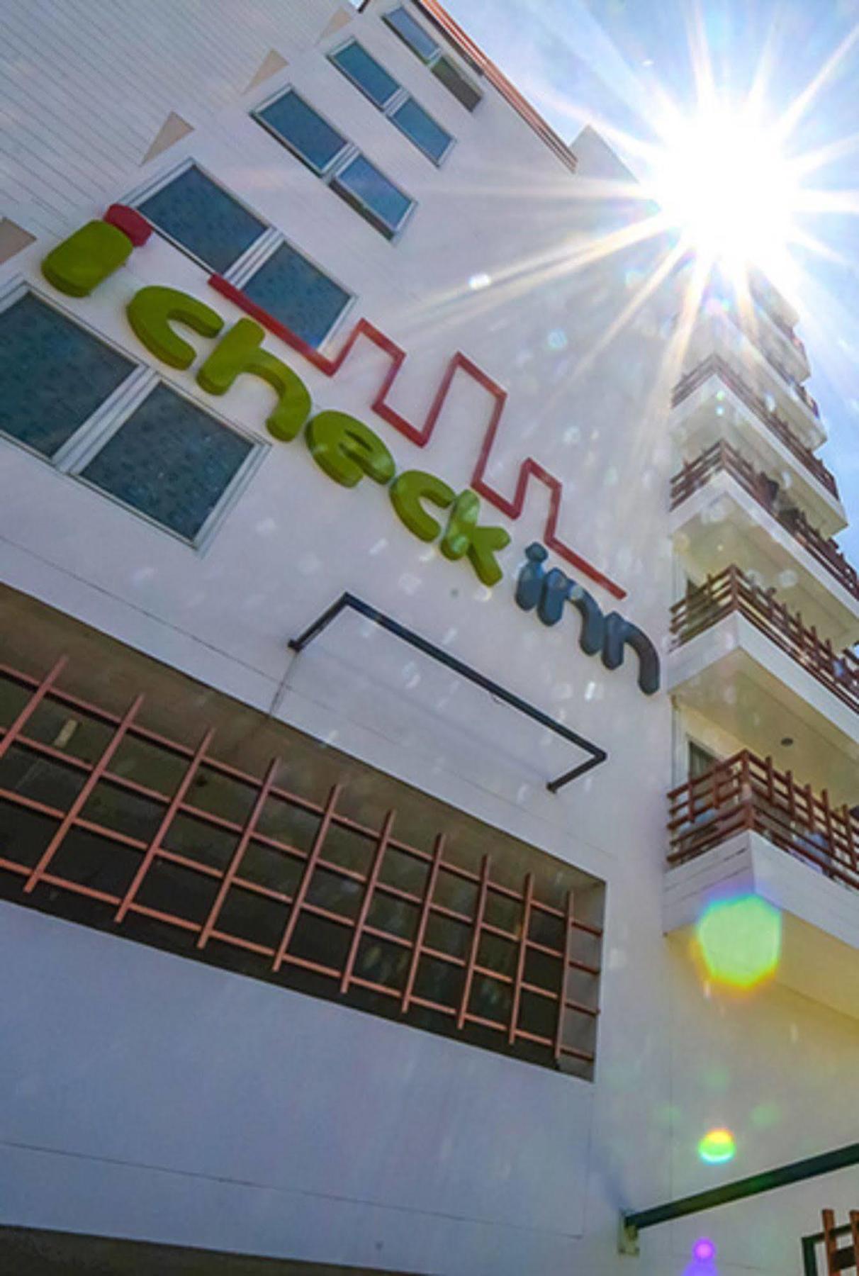 Icheck Residences Sathorn Khách sạn